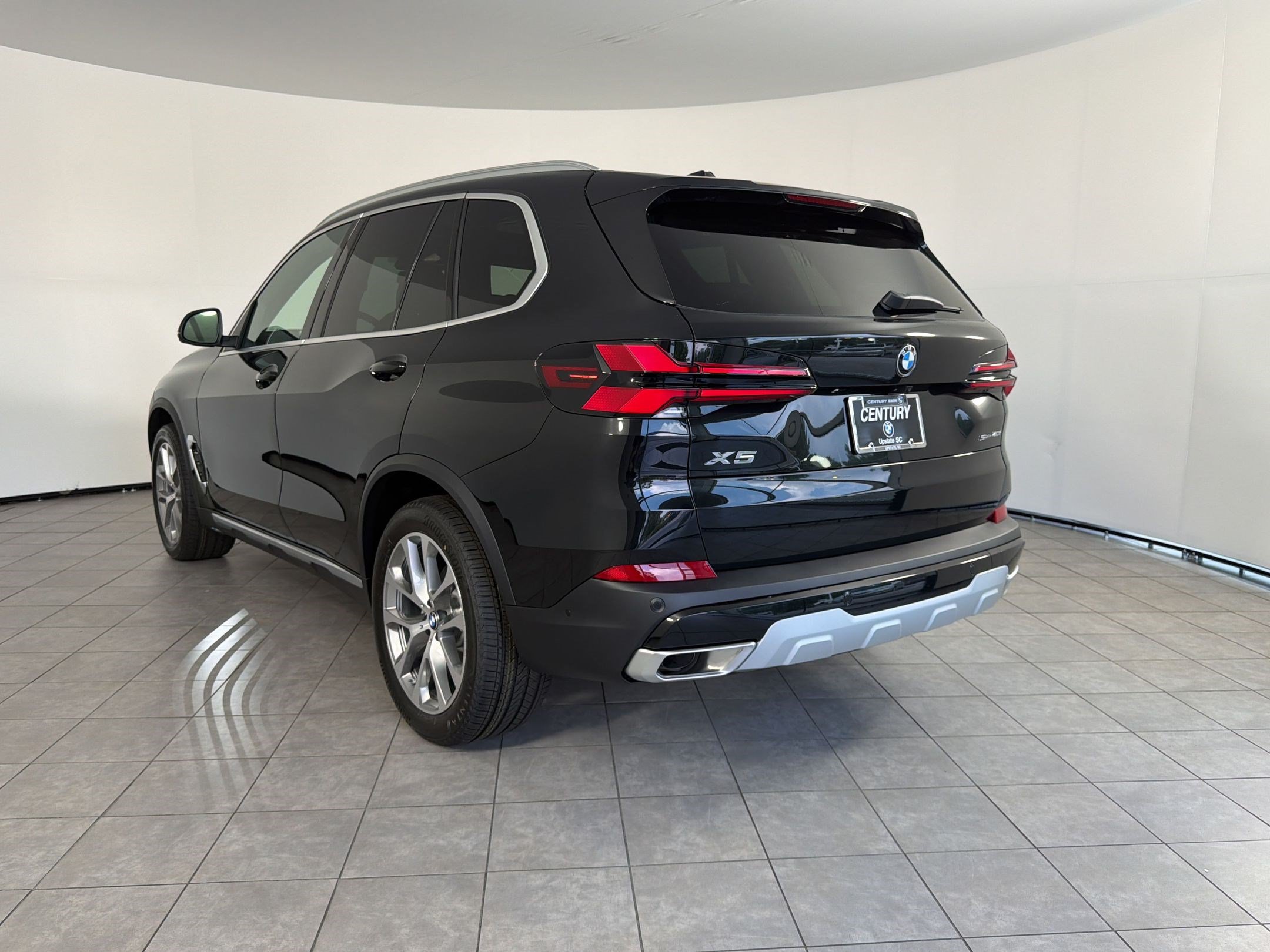 New 2026 BMW X5 sDrive40i w/ Premium Package RWD image 3