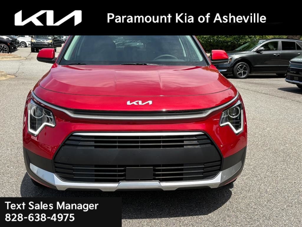 Certified 2025 Kia Niro EX FWD image 2
