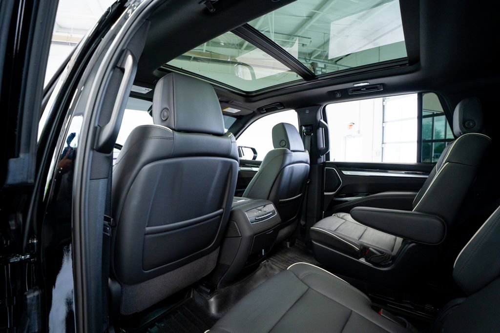 Used 2025 Cadillac Escalade Premium Luxury w/ LPO, Floor Liner Package RWD image 46