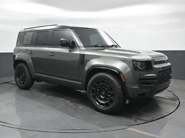 Used 2025 Land Rover Defender 110 AWD/4WD image 6