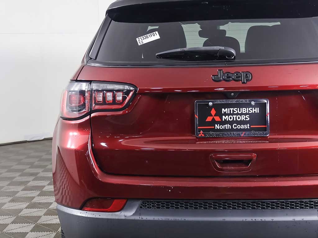 Used 2022 Jeep Compass Altitude w/ Sun and Sound Group image 15