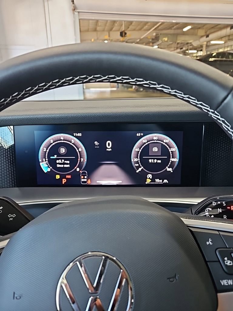 New 2026 Volkswagen Tiguan SE AWD/4WD image 34