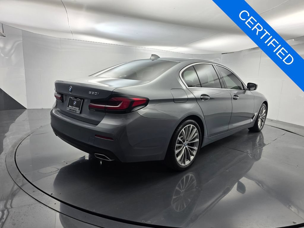 Certified 2023 BMW 530i w/ Premium Package RWD image 4