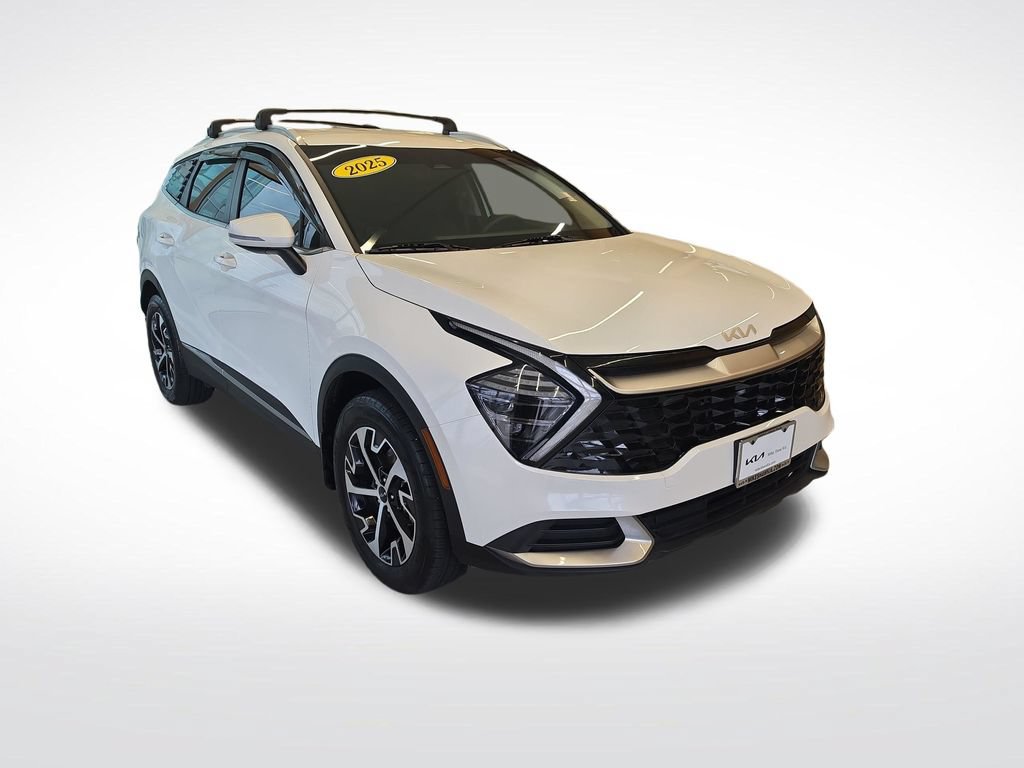Certified 2025 Kia Sportage EX AWD/4WD image 10