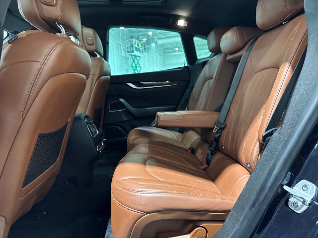 Used 2021 Maserati Levante GranLusso image 50