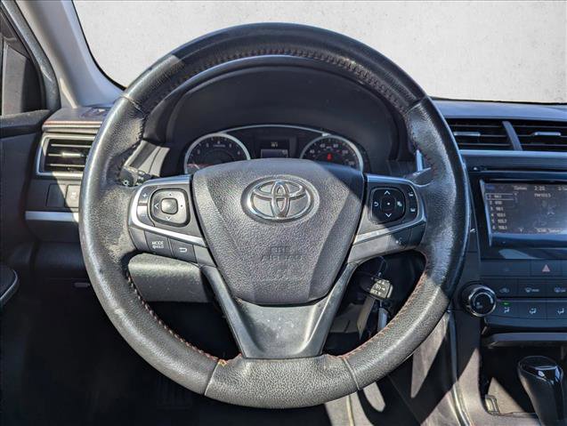 Used 2015 Toyota Camry SE image 12
