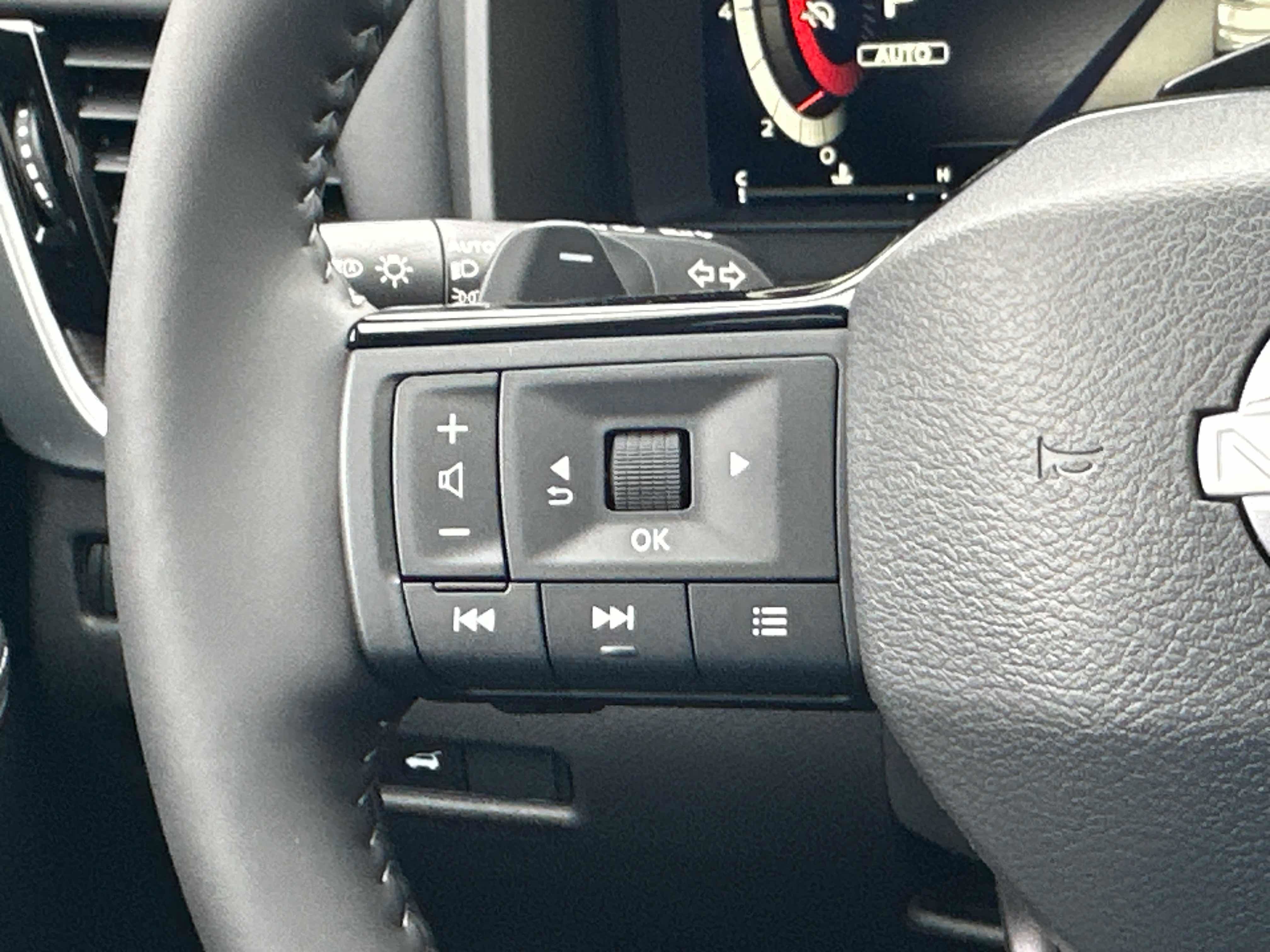 New 2026 Nissan Rogue Platinum w/ Tech Package image 38