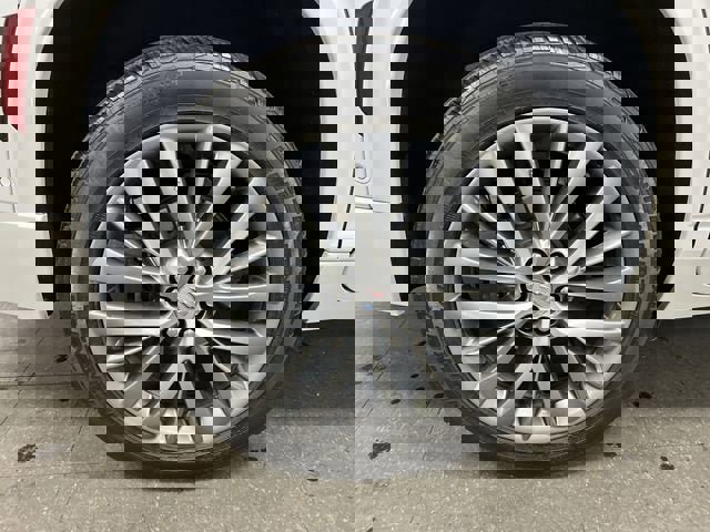 Used 2025 Buick Enclave Avenir w/ Super Cruise Package image 34