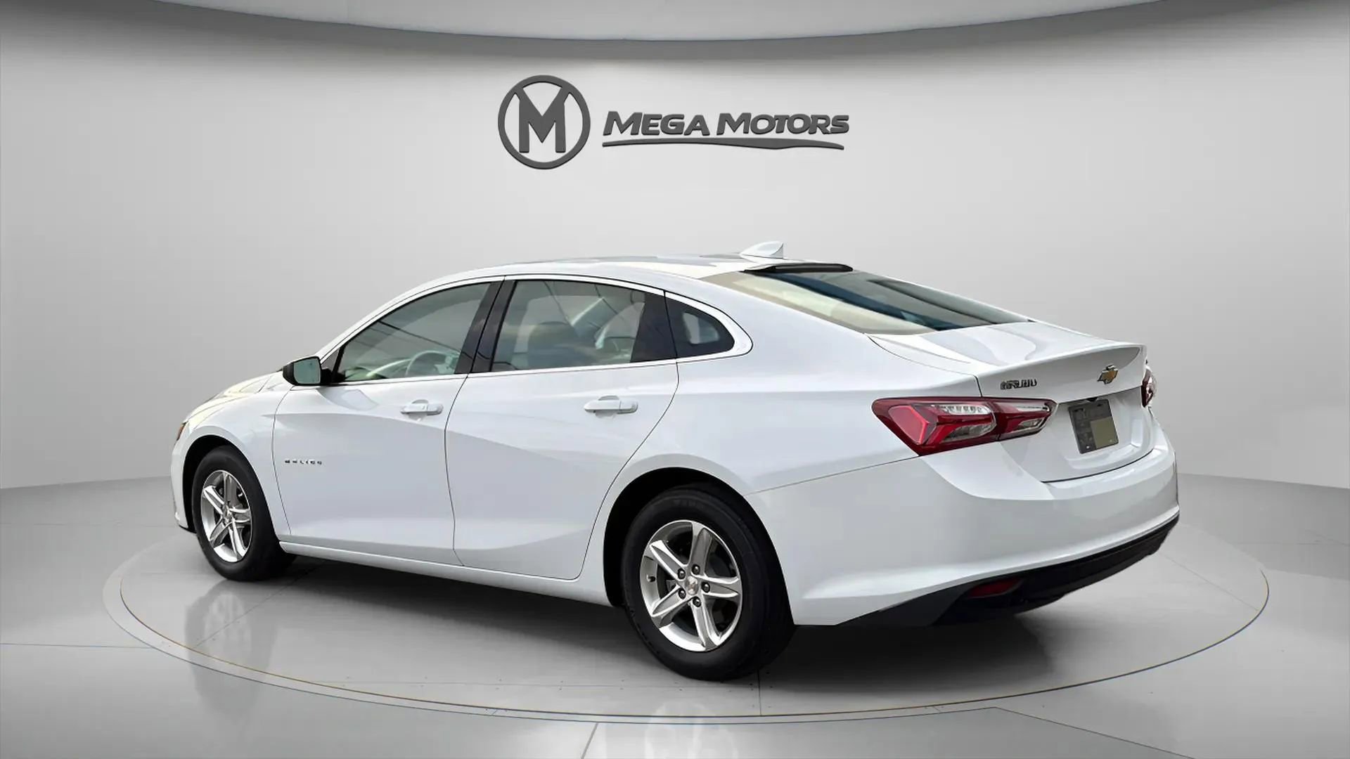Used 2022 Chevrolet Malibu LT image 3