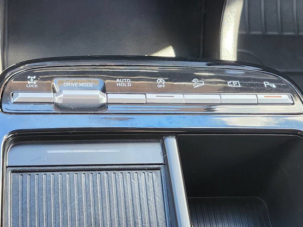 Used 2025 Hyundai Tucson Limited AWD/4WD image 26