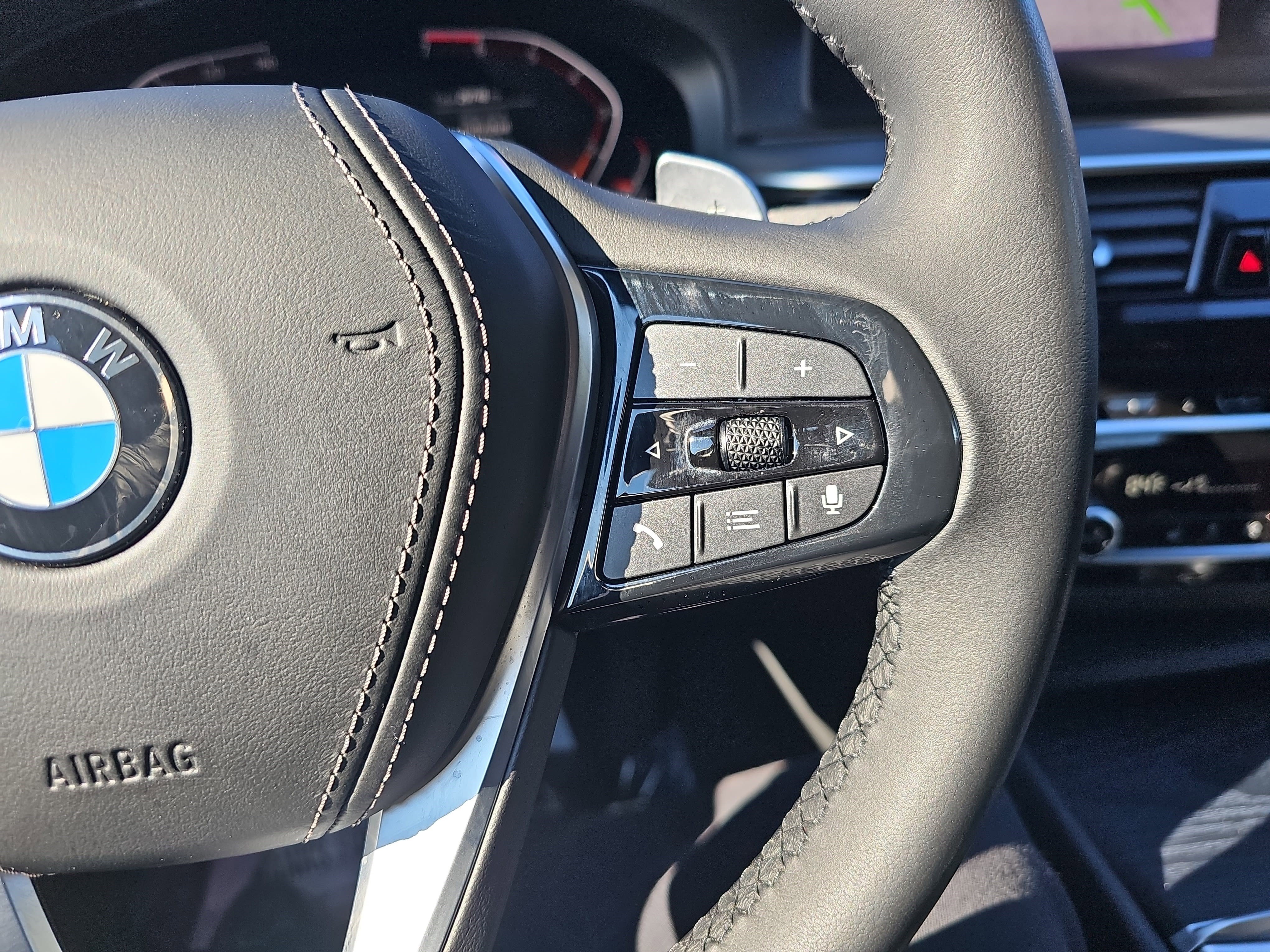 Certified 2023 BMW 530i w/ Premium Package image 19