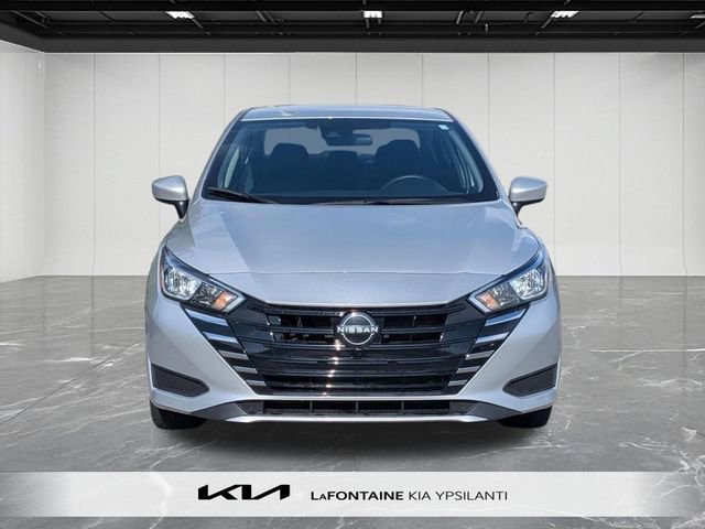 Used 2023 Nissan Versa SV FWD image 8