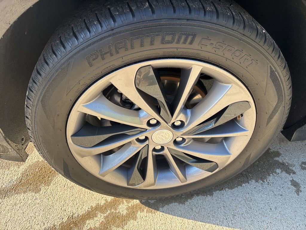 Used 2021 Buick Encore GX Select w/ Sport Touring Package image 17