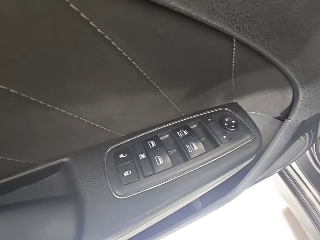 Used 2021 Dodge Charger R/T w/ Performance Handling Group image 10