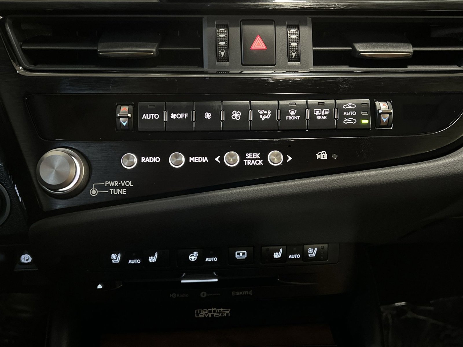 Used 2022 Lexus ES 350 Ultra Luxury image 21