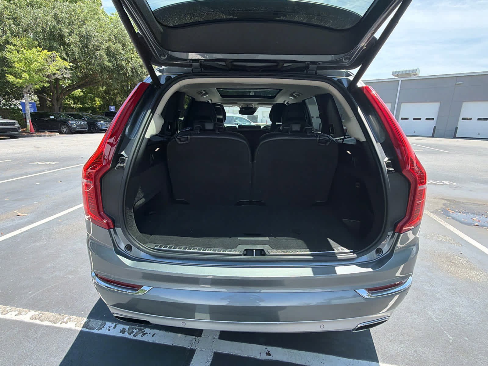 Used 2018 Volvo XC90 T6 Inscription w/ Convenience Package AWD/4WD image 25