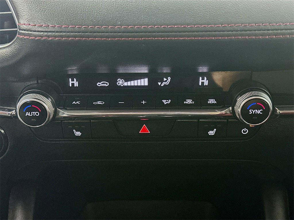 Used 2024 MAZDA MAZDA3 s image 18