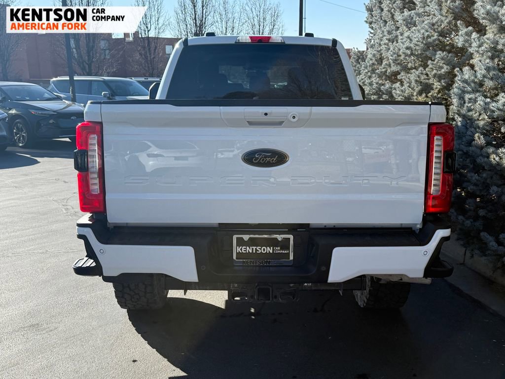 Used 2025 Ford F250 Lariat w/ Black Appearance Package image 7