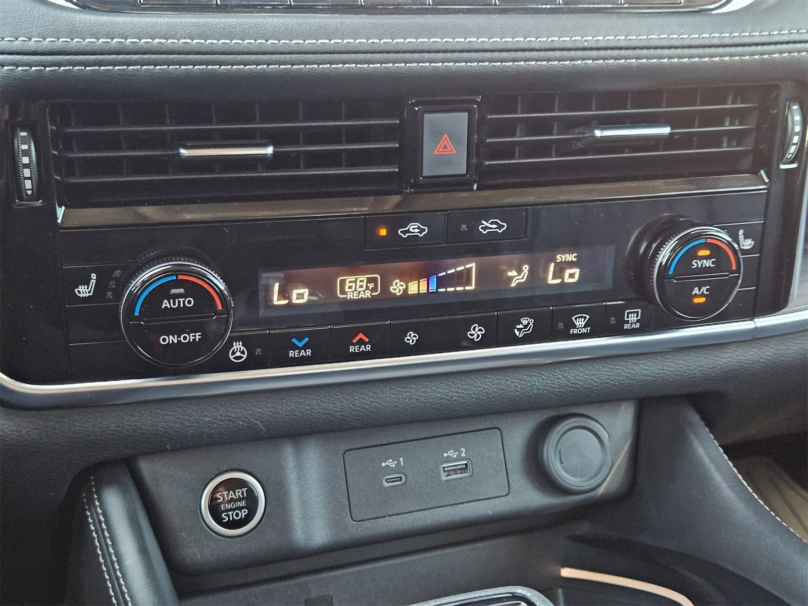 Used 2023 Nissan Rogue Platinum w/ Platinum Premium Package image 18