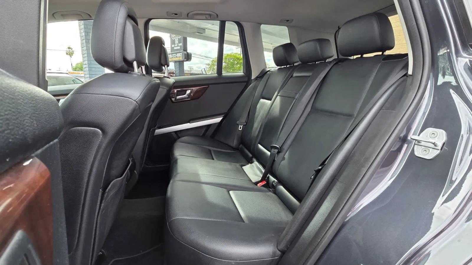 Used 2010 Mercedes-Benz GLK 350 2WD image 26