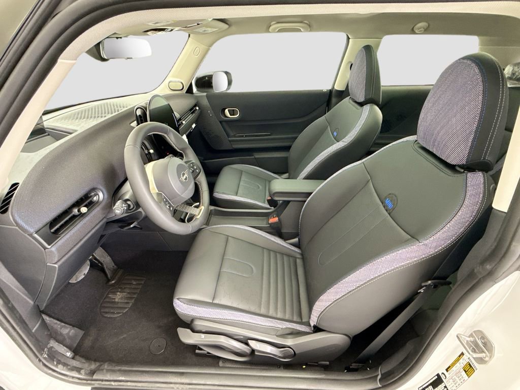 New 2026 MINI Cooper 2-Door Hardtop FWD image 19