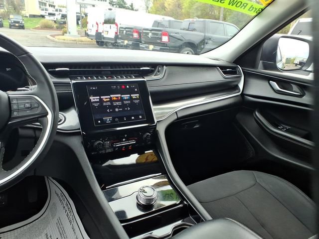 Certified 2023 Jeep Grand Cherokee L Laredo w/ Luxury Tech Group I AWD/4WD image 13