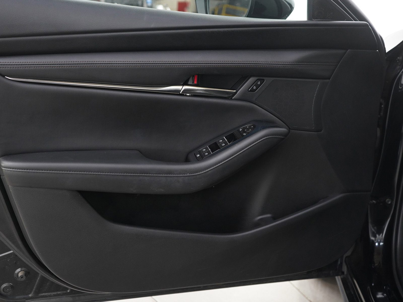 Used 2019 MAZDA MAZDA3 Sedan FWD image 17