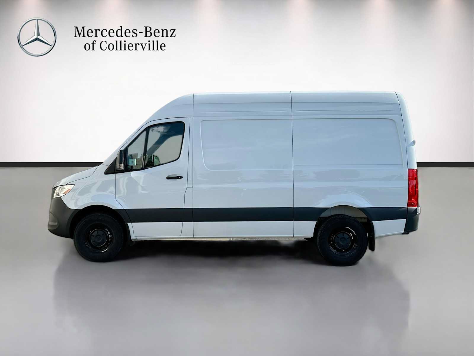 Used 2025 Mercedes-Benz Sprinter 2500 image 8
