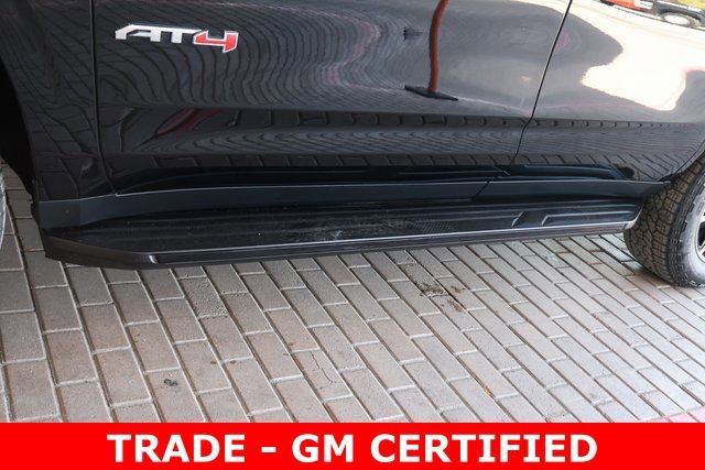 Used 2022 GMC Yukon AT4 w/ Technology Package AWD/4WD image 11