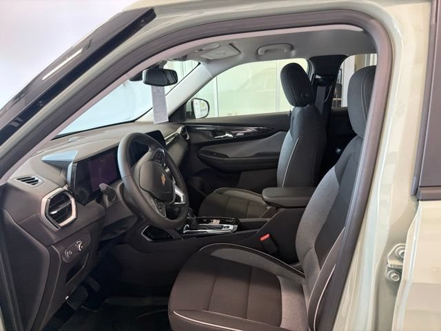 New 2026 Chevrolet TrailBlazer LT w/ Convenience Package AWD/4WD image 9