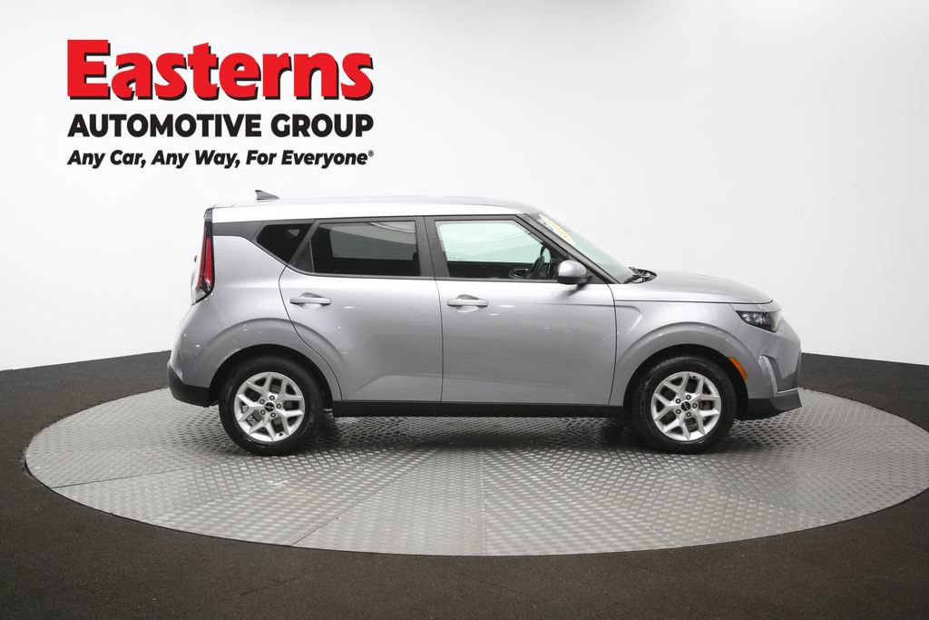 Used 2023 Kia Soul LX w/ Option Group 015 FWD image 44