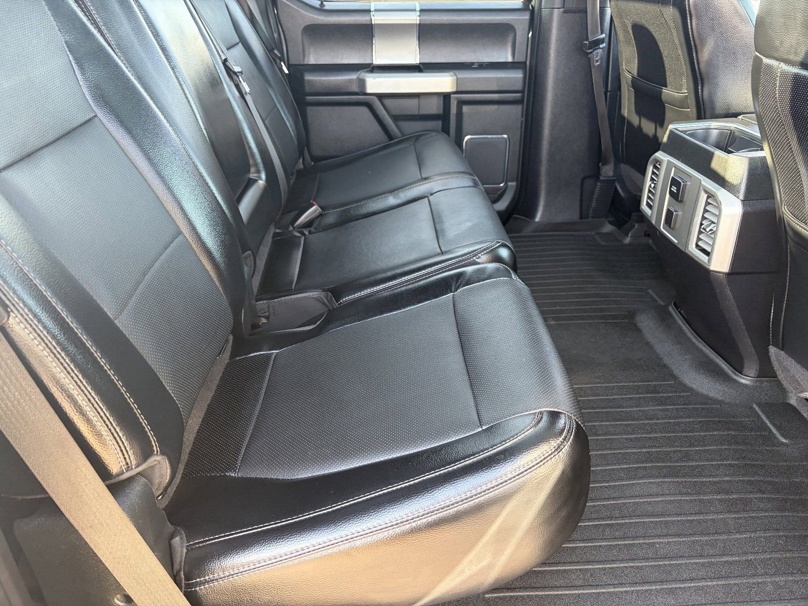 Used 2016 Ford F150 Lariat image 14