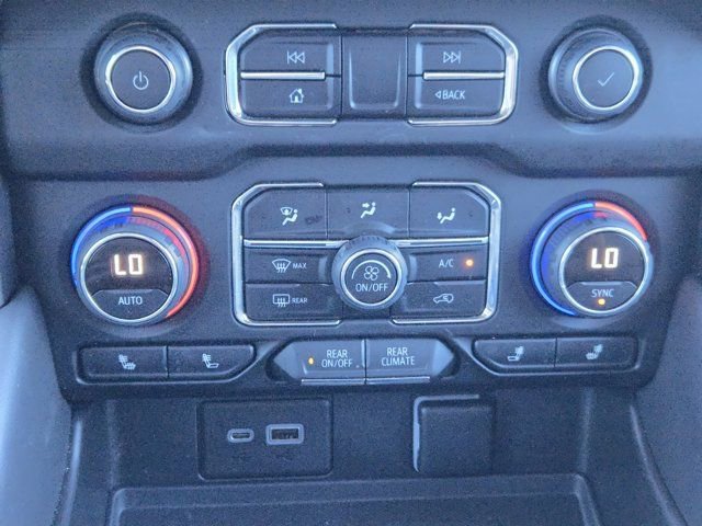 Used 2022 Chevrolet Tahoe RST w/ Luxury Package image 17