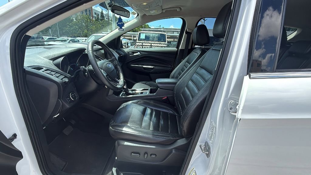 Used 2017 Ford Escape SE w/ SE Leather Comfort Package AWD/4WD image 23