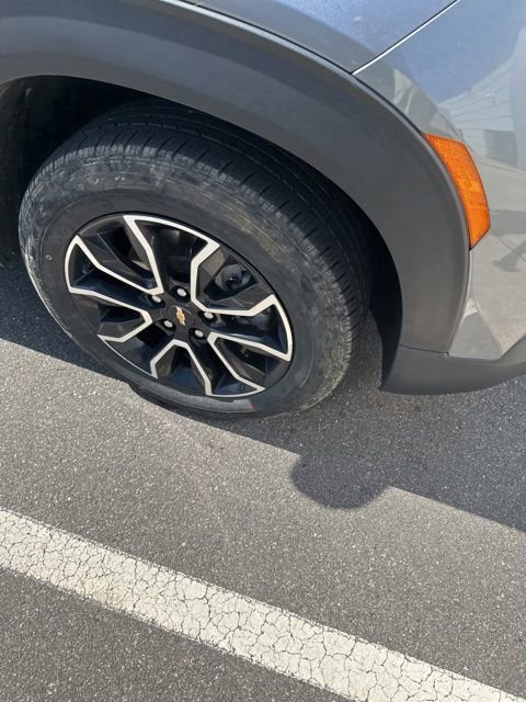 Used 2021 Chevrolet TrailBlazer ACTIV w/ Sun and Liftgate Package image 5