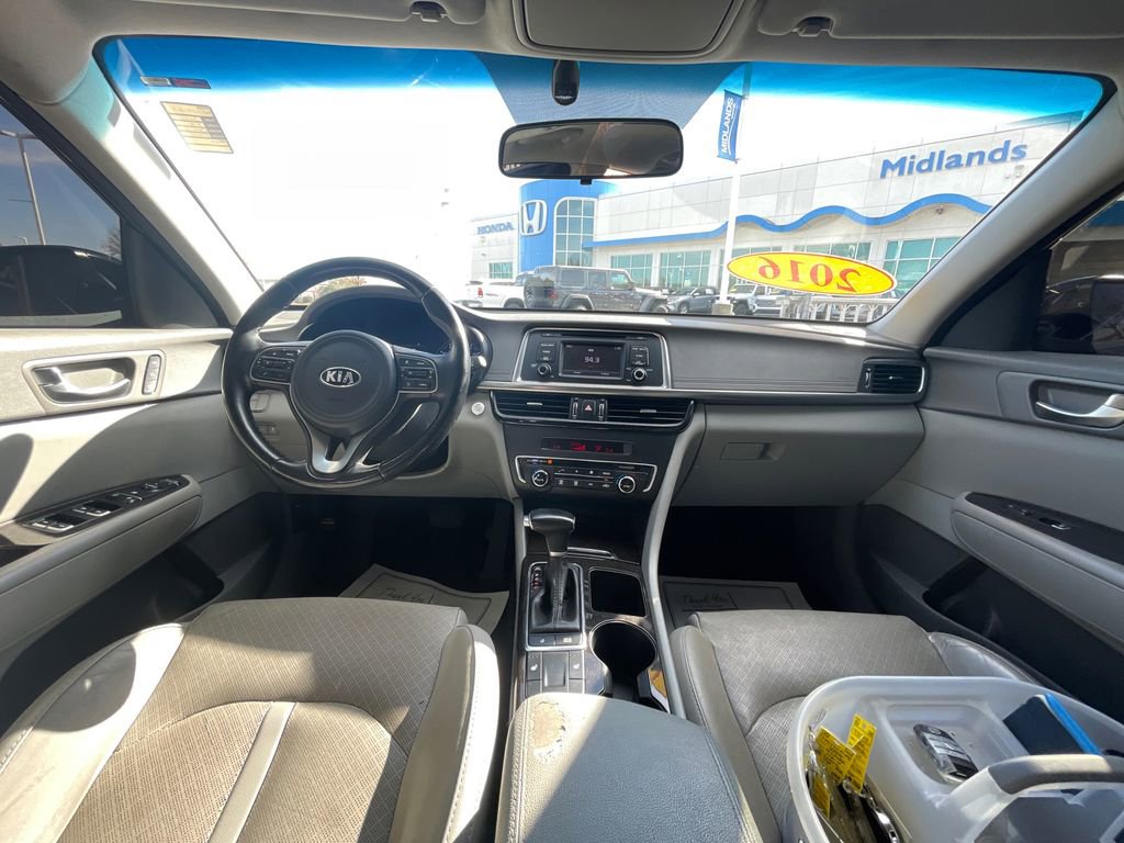 Used 2016 Kia Optima EX image 28