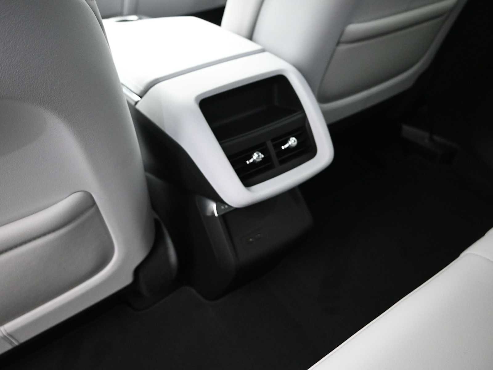 New 2025 Cadillac Lyriq Sport AWD/4WD image 23