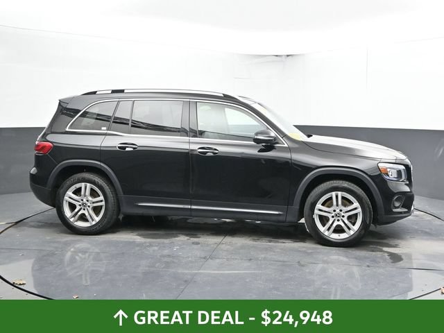 Used 2023 Mercedes-Benz GLB 250 4MATIC image 3