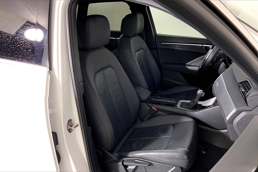 Used 2020 Audi Q3 2.0T Premium w/ Convenience Package image 6