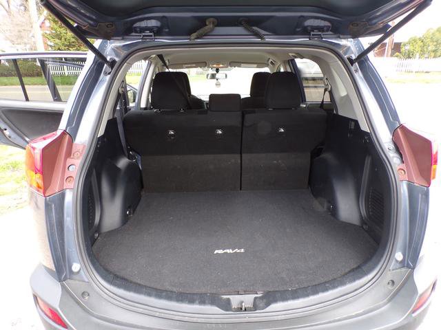 Used 2014 Toyota RAV4 LE image 12