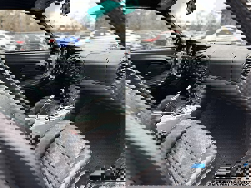 Used 2001 Porsche 911 Carrera 4 image 21