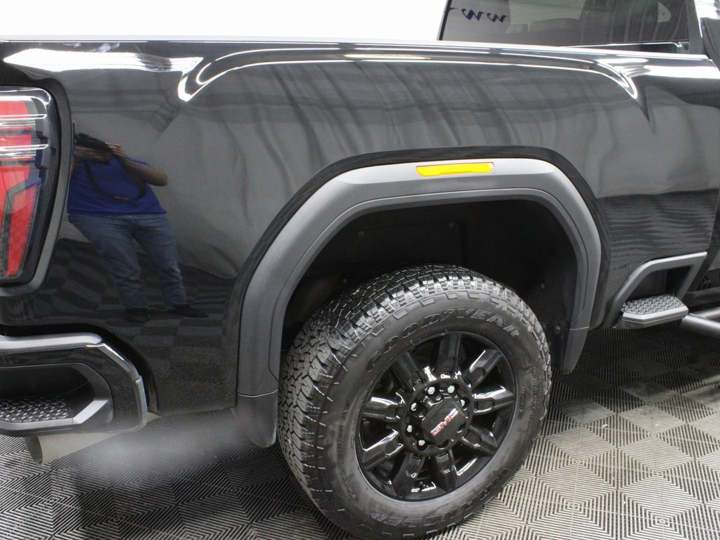 Used 2024 GMC Sierra 2500 AT4 image 37