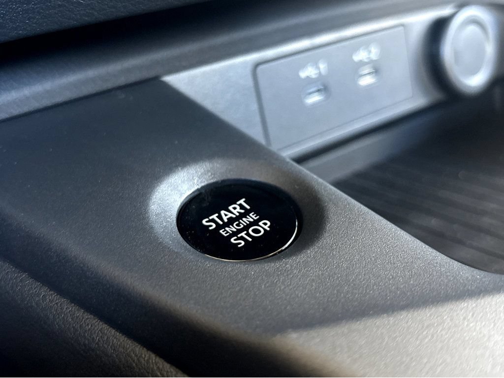 New 2026 Nissan Sentra SR w/ SR Premium Package FWD image 5