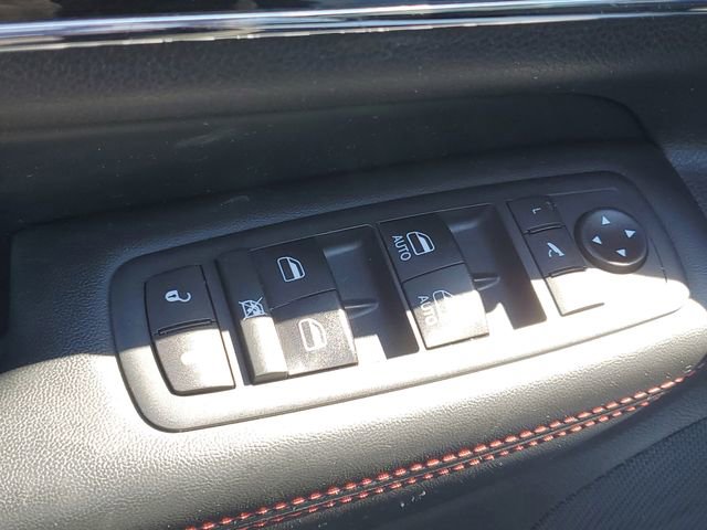 Used 2020 Jeep Grand Cherokee Trailhawk w/ Trailhawk Luxury Group AWD/4WD image 18