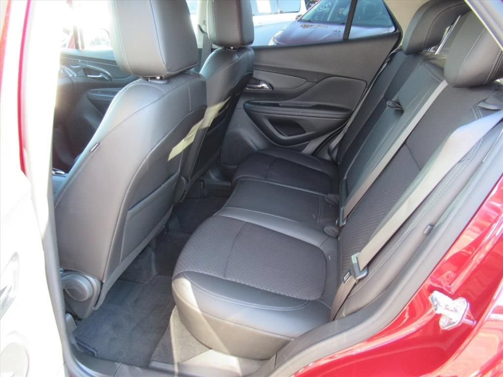 Used 2022 Buick Encore Preferred w/ Safety Package FWD image 28