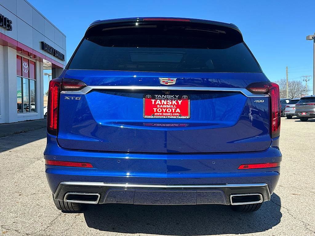 Used 2025 Cadillac XT6 Premium Luxury image 4