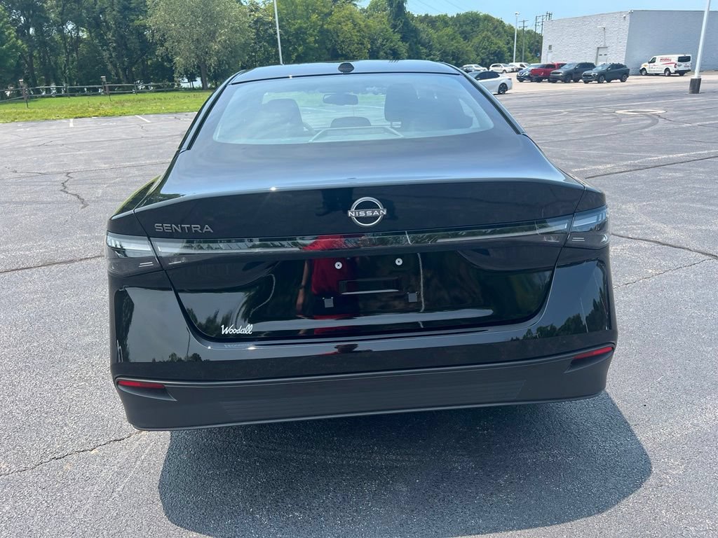 New 2026 Nissan Sentra SV w/ SV Convenience Package FWD image 9