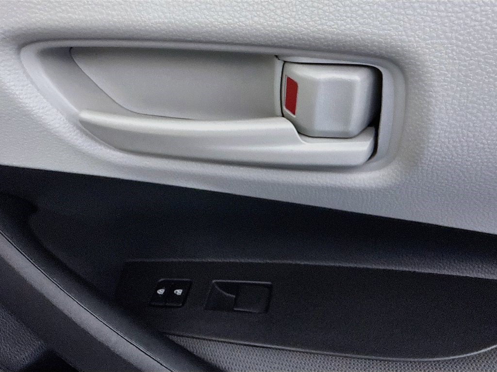 Used 2025 Toyota Corolla LE FWD image 29