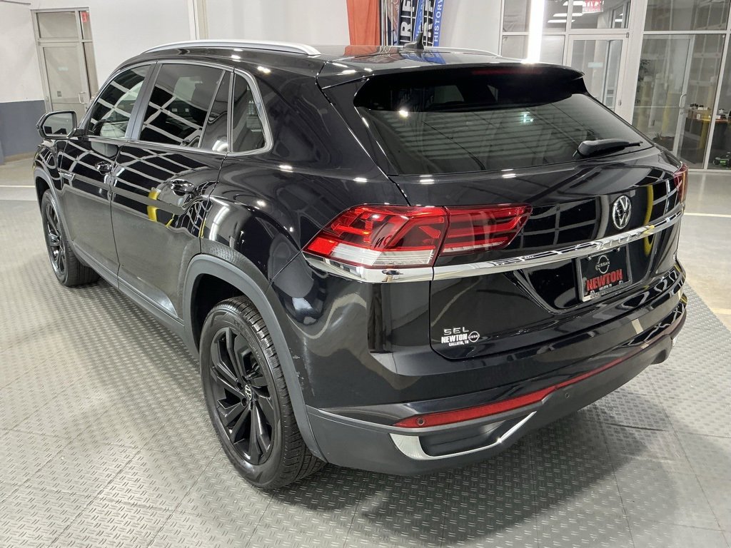 Used 2021 Volkswagen Atlas Cross Sport SEL image 34