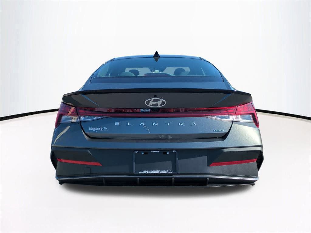 New 2026 Hyundai Elantra Sport image 6